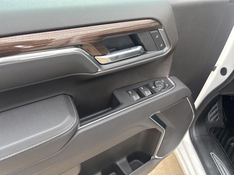 Chevrolet Silverado 1500 LT Crew Cab 4WD 2026