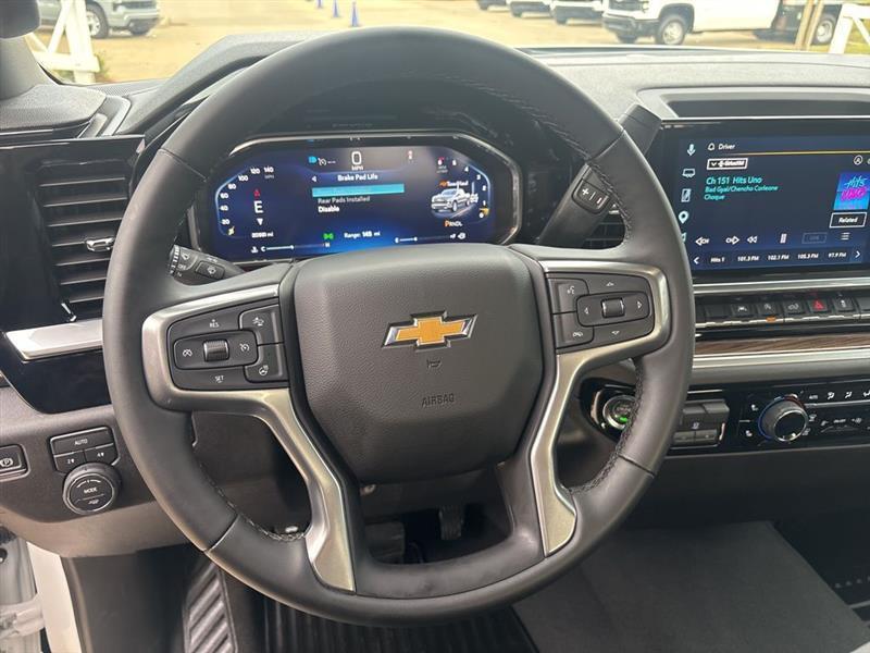 Chevrolet Silverado 1500 LT Crew Cab 4WD 2026