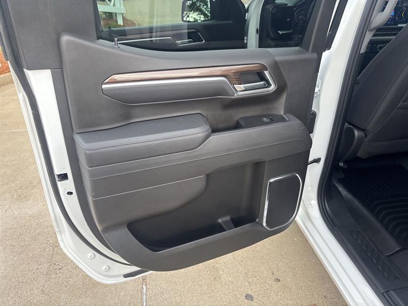 Chevrolet Silverado 1500 LT Crew Cab 4WD 2026