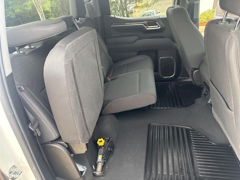 Chevrolet Silverado 1500 LT Crew Cab 4WD 2026