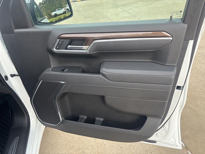 Chevrolet Silverado 1500 LT Crew Cab 4WD 2026