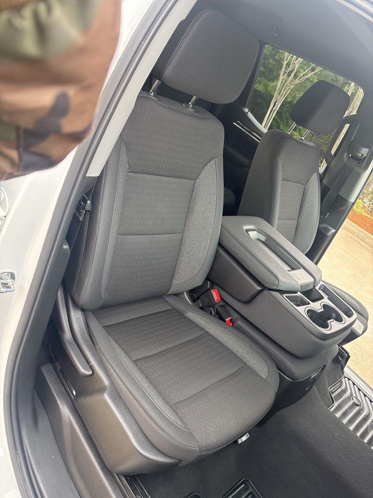 Chevrolet Silverado 1500 LT Crew Cab 4WD 2026