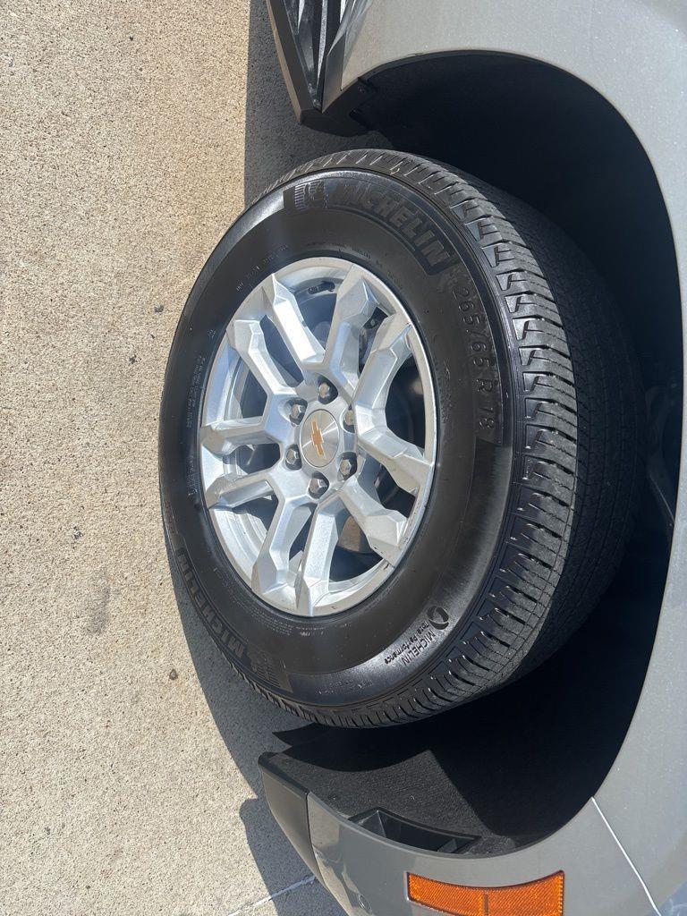 Chevrolet Suburban LT 4WD 2025