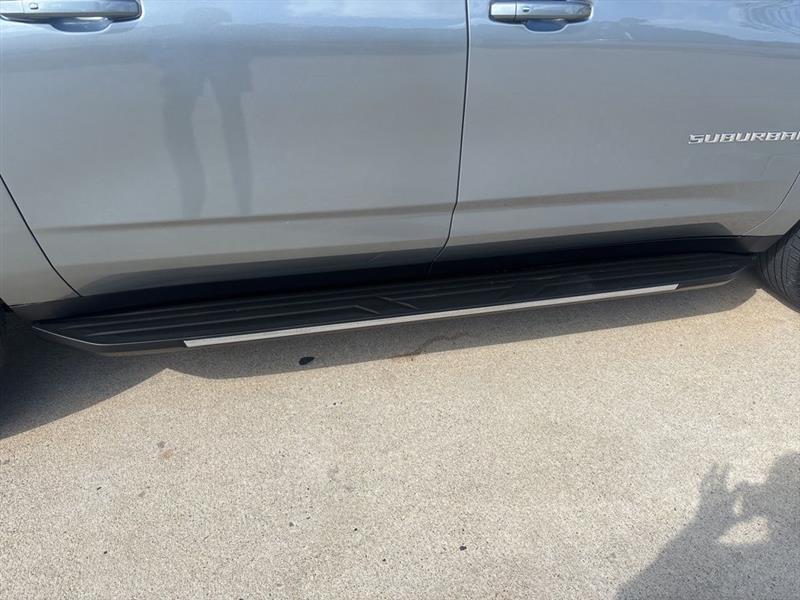 Chevrolet Suburban LT 4WD 2025