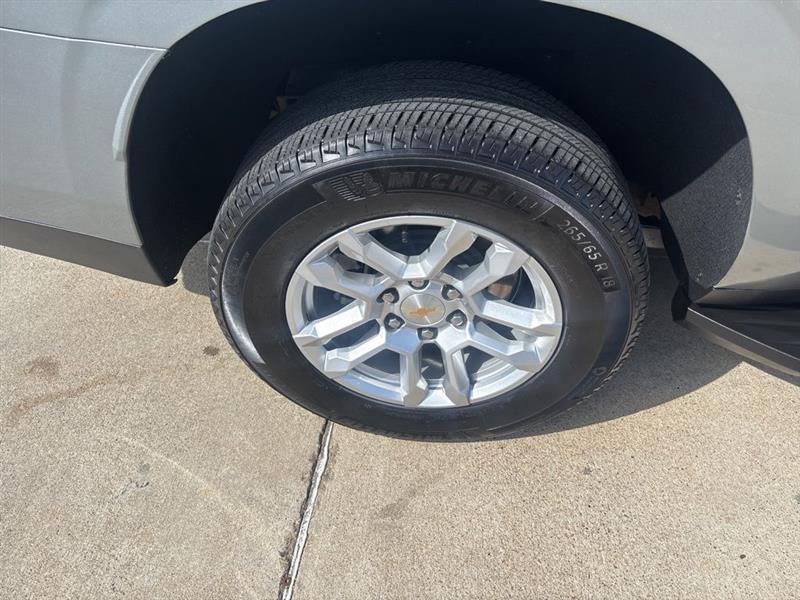 Chevrolet Suburban LT 4WD 2025