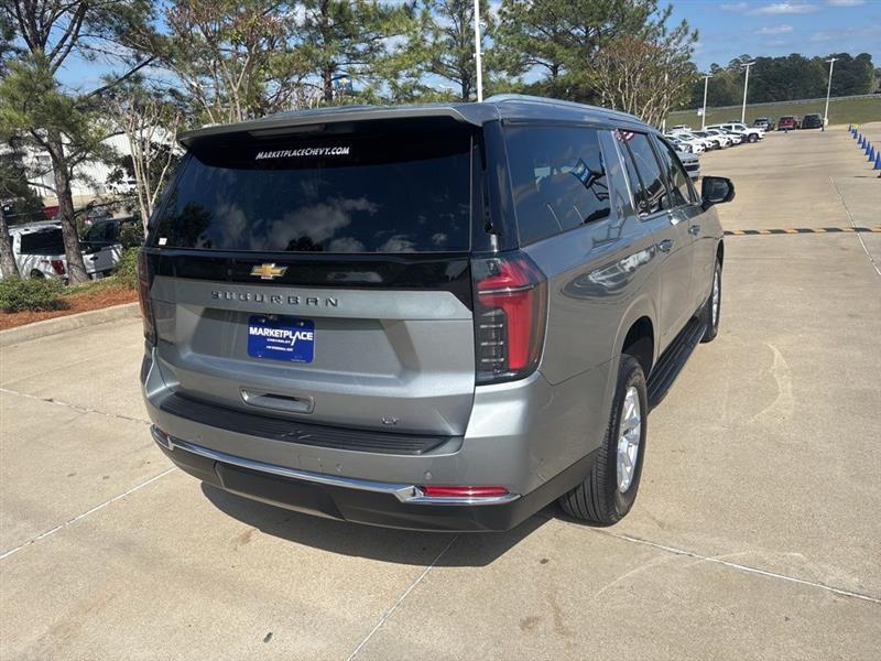Chevrolet Suburban LT 4WD 2025