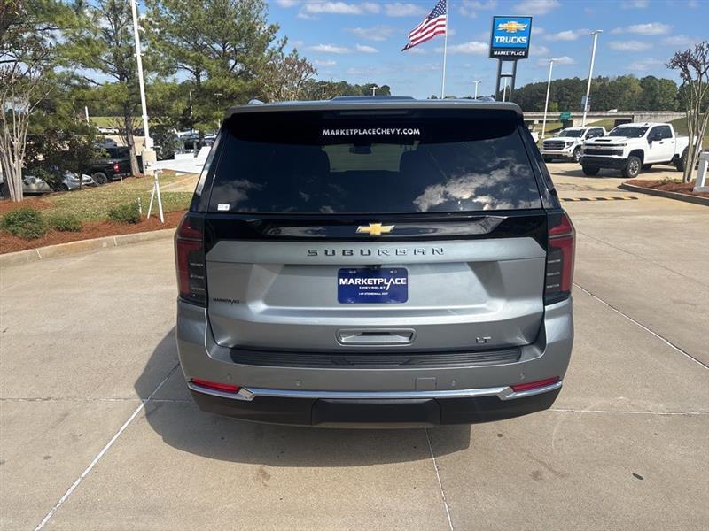 Chevrolet Suburban LT 4WD 2025
