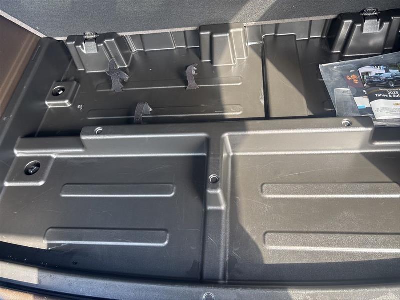 Chevrolet Suburban LT 4WD 2025