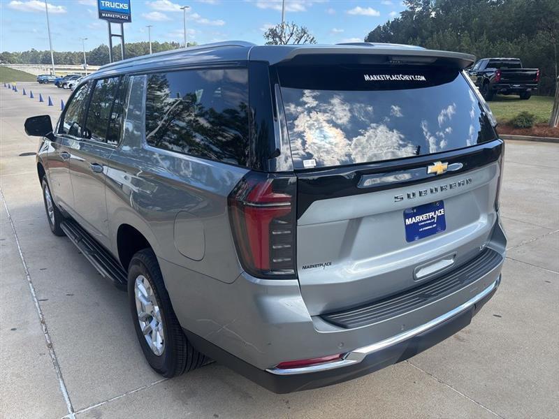 Chevrolet Suburban LT 4WD 2025