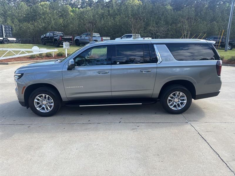 Chevrolet Suburban LT 4WD 2025