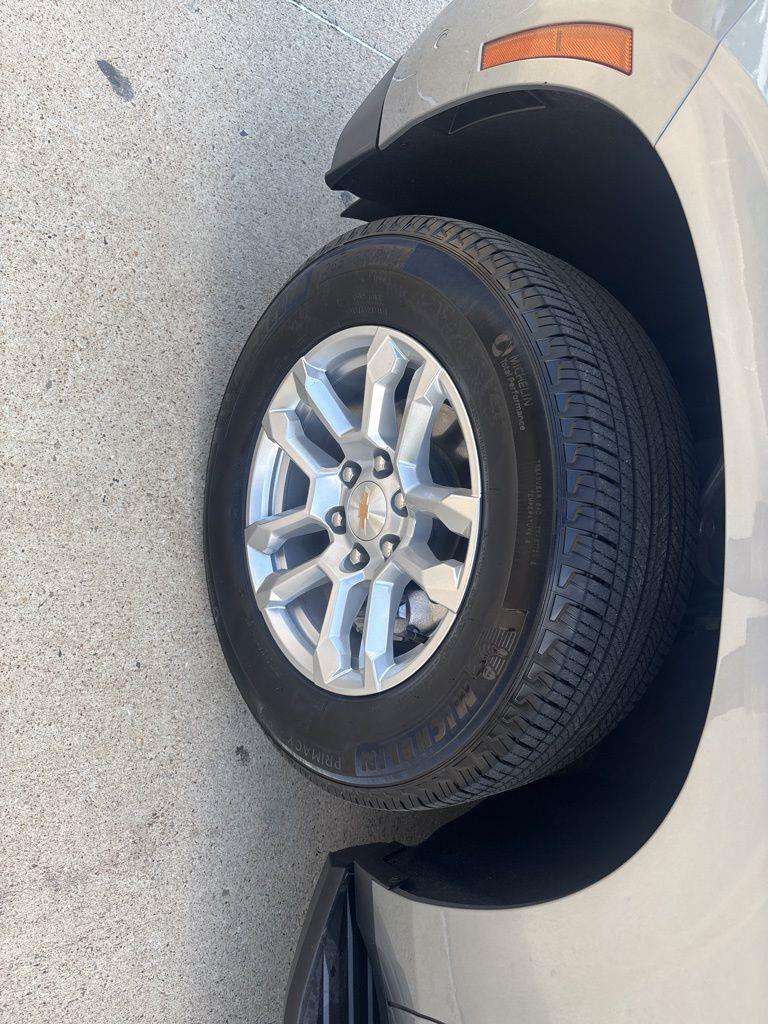 Chevrolet Suburban LT 4WD 2025