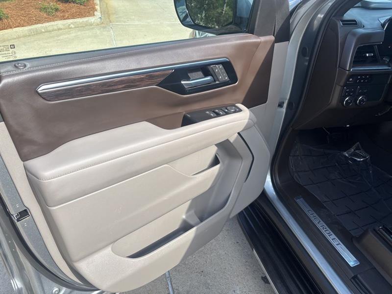 Chevrolet Suburban LT 4WD 2025