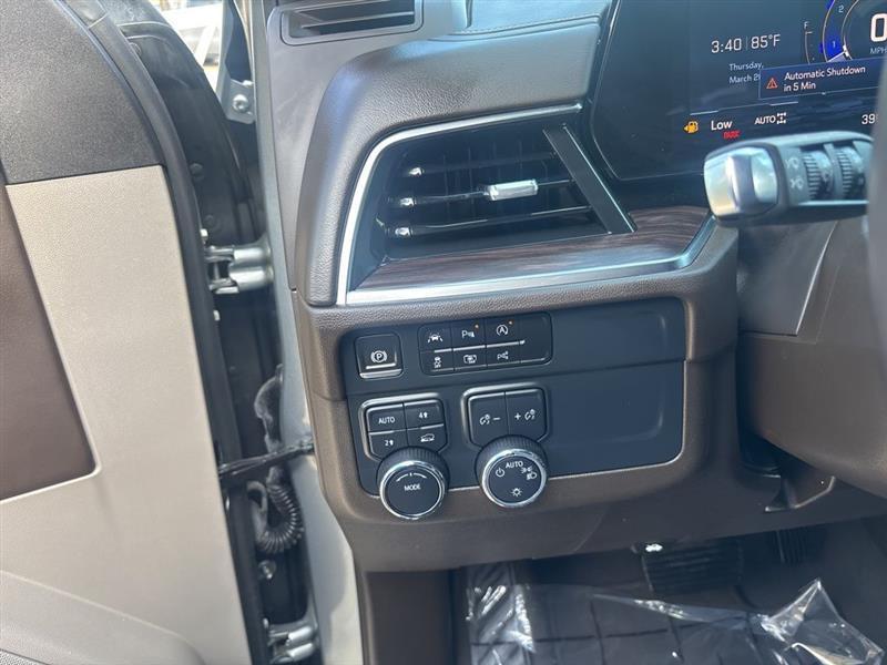 Chevrolet Suburban LT 4WD 2025