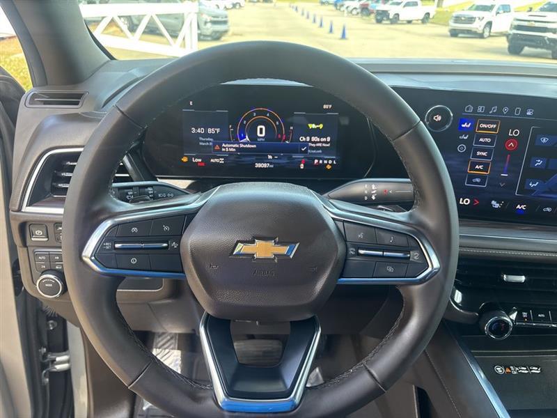 Chevrolet Suburban LT 4WD 2025