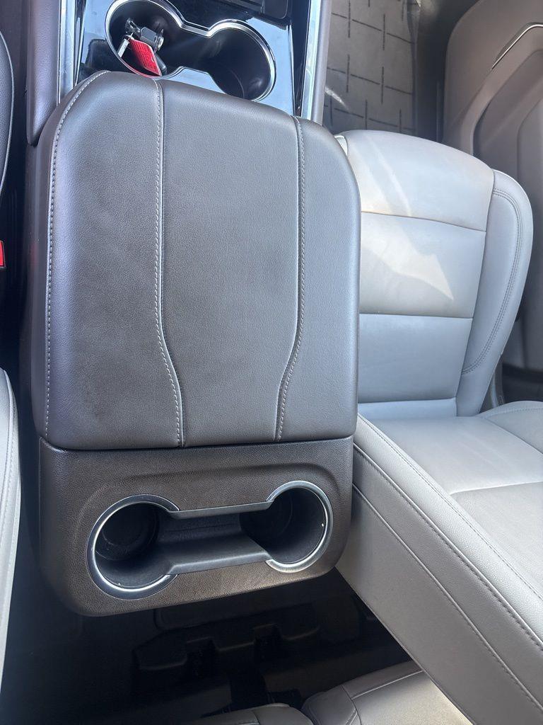 Chevrolet Suburban LT 4WD 2025