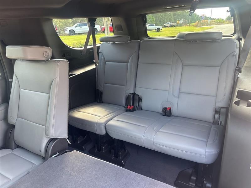 Chevrolet Suburban LT 4WD 2025