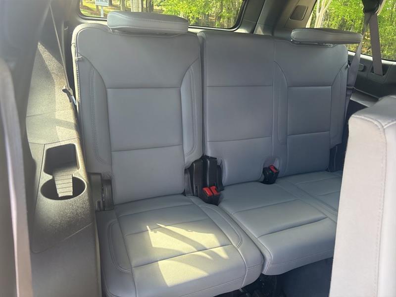 Chevrolet Suburban LT 4WD 2025