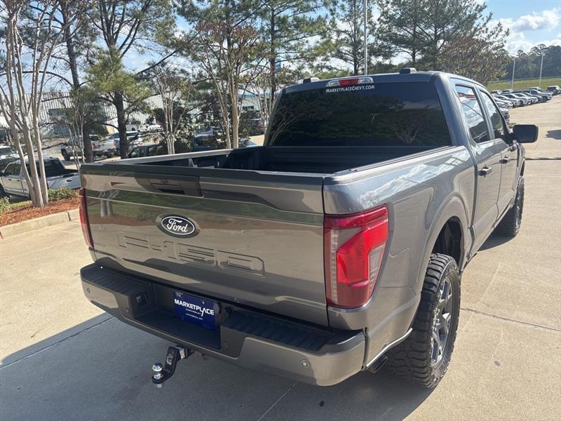 Ford F-150 STX SuperCrew 4WD 2024