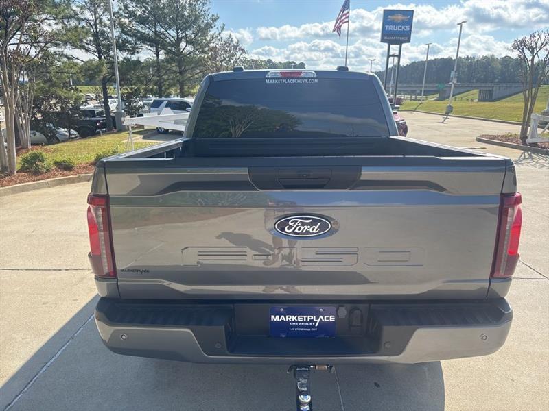 Ford F-150 STX SuperCrew 4WD 2024