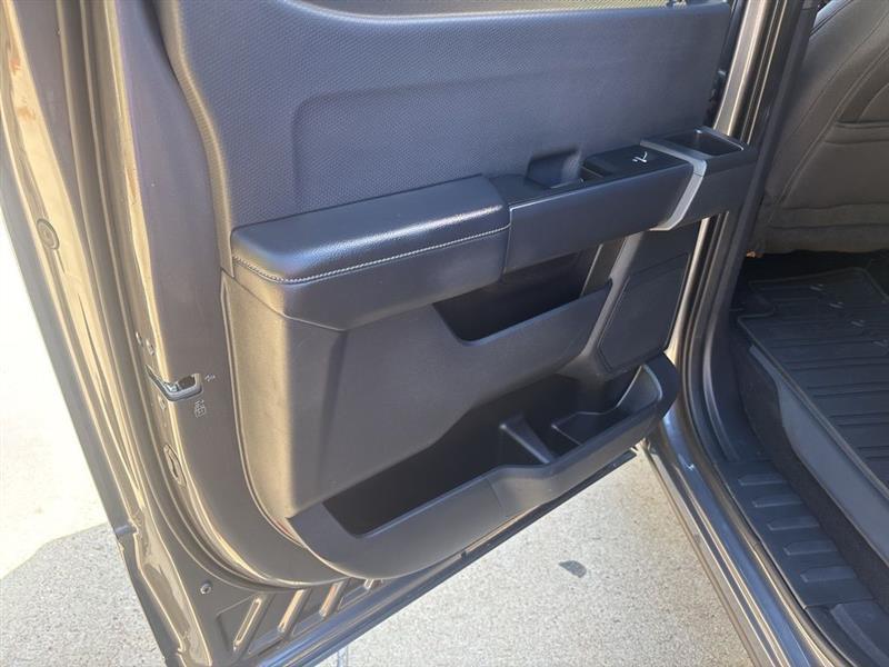 Ford F-150 STX SuperCrew 4WD 2024