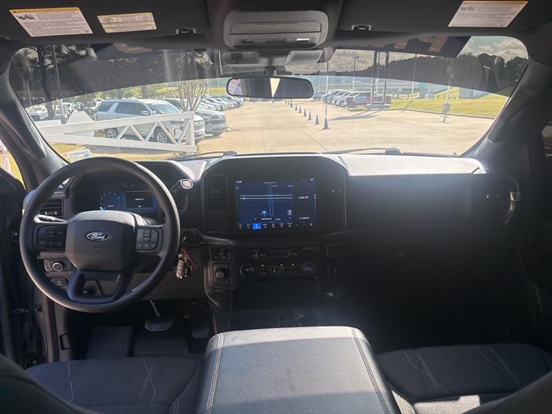 Ford F-150 STX SuperCrew 4WD 2024