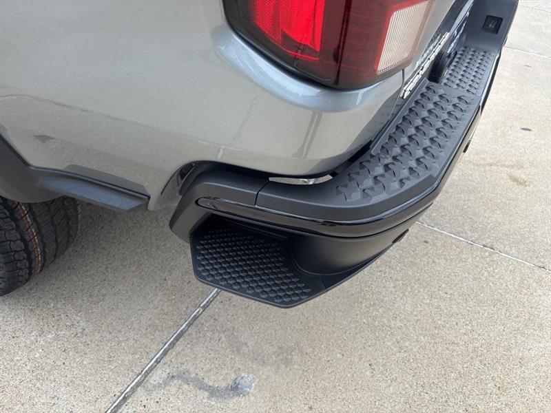 Chevrolet Colorado Trail Boss Crew Cab 4WD 2026