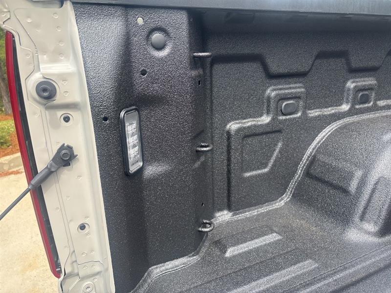 Chevrolet Silverado 1500 Trail Boss Custom Crew Cab 4WD 2026