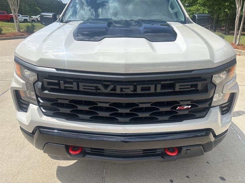 Chevrolet Silverado 1500 Trail Boss Custom Crew Cab 4WD 2026