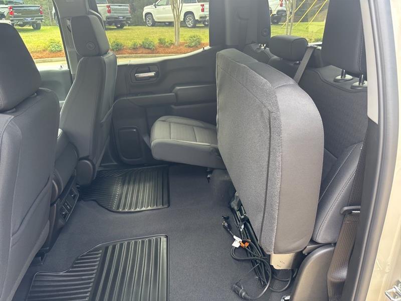 Chevrolet Silverado 1500 Trail Boss Custom Crew Cab 4WD 2026