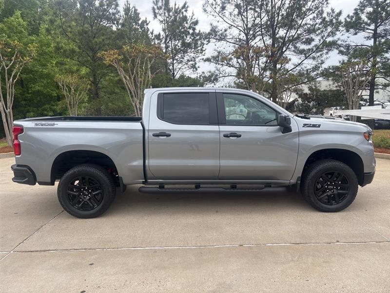 Chevrolet Silverado 1500 Trail Boss LT Crew Cab 4WD 2026