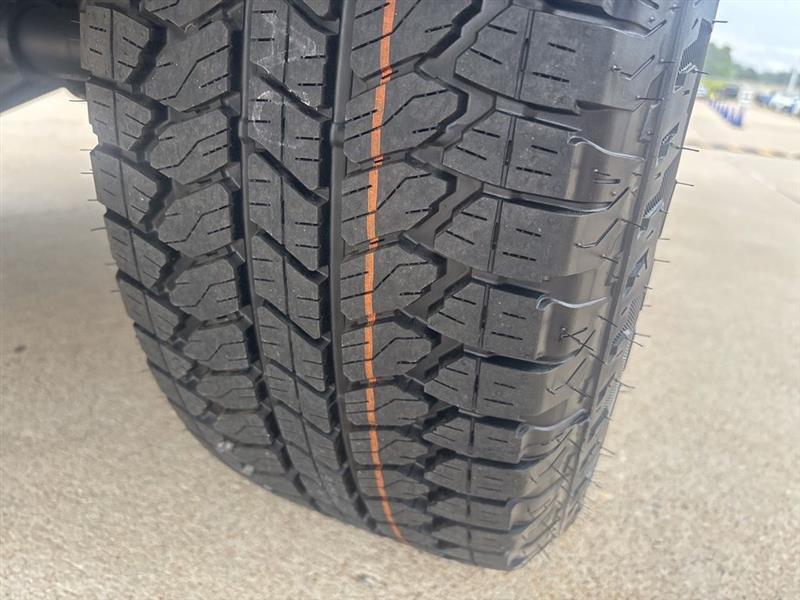 Chevrolet Silverado 1500 Trail Boss LT Crew Cab 4WD 2026