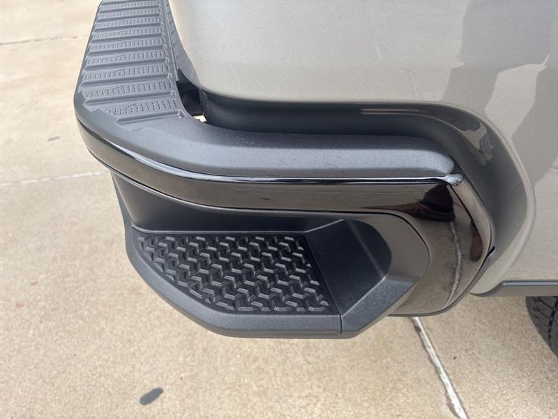 Chevrolet Silverado 1500 Trail Boss LT Crew Cab 4WD 2026