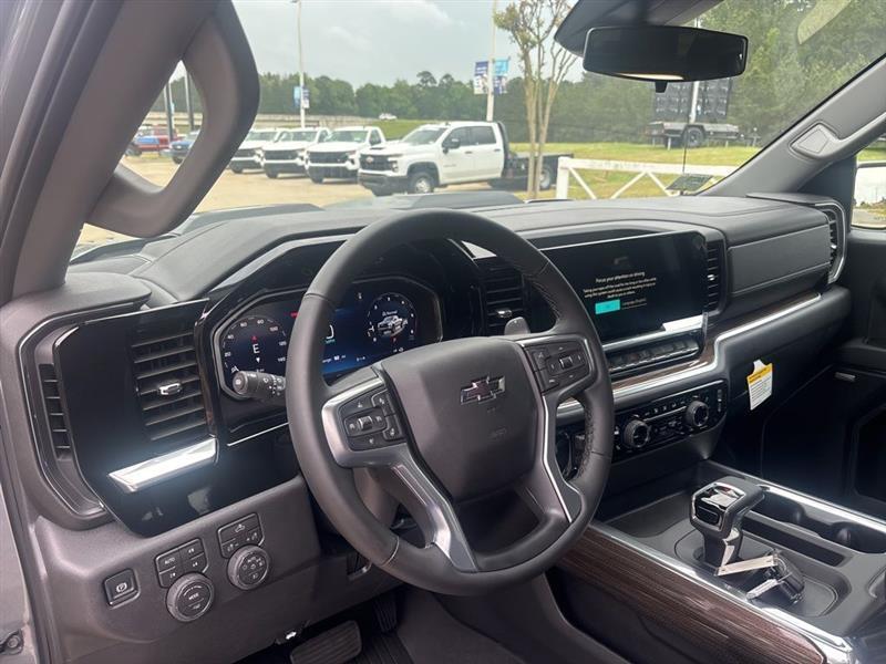 Chevrolet Silverado 1500 Trail Boss LT Crew Cab 4WD 2026