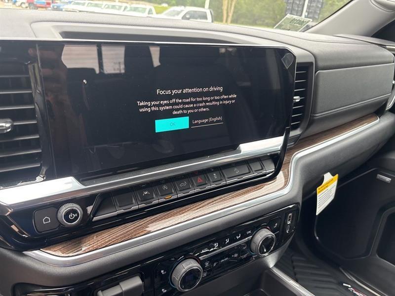 Chevrolet Silverado 1500 Trail Boss LT Crew Cab 4WD 2026