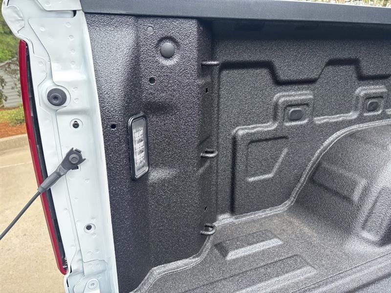 Chevrolet Silverado 1500 Trail Boss Custom Crew Cab 4WD 2026