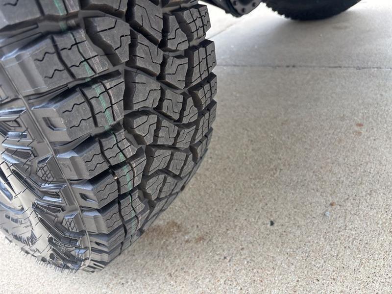 Chevrolet Silverado 1500 Trail Boss Custom Crew Cab 4WD 2026