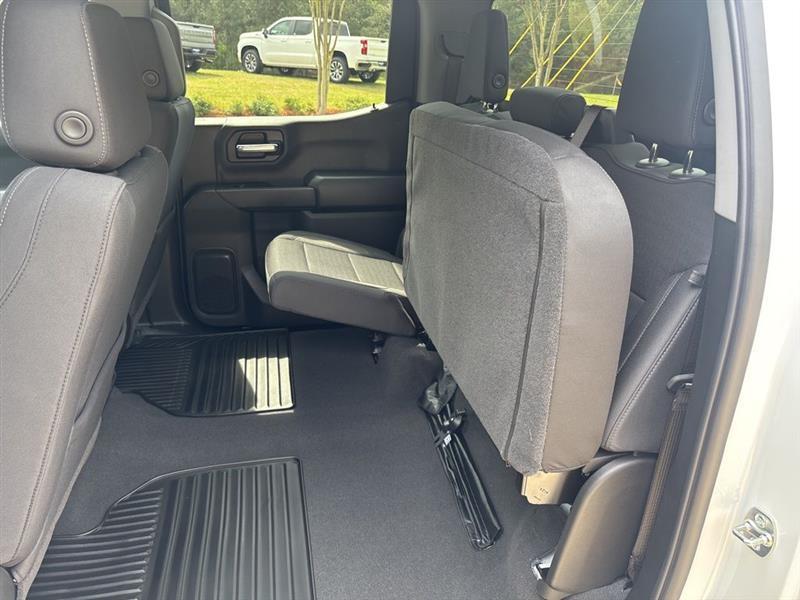 Chevrolet Silverado 1500 Trail Boss Custom Crew Cab 4WD 2026