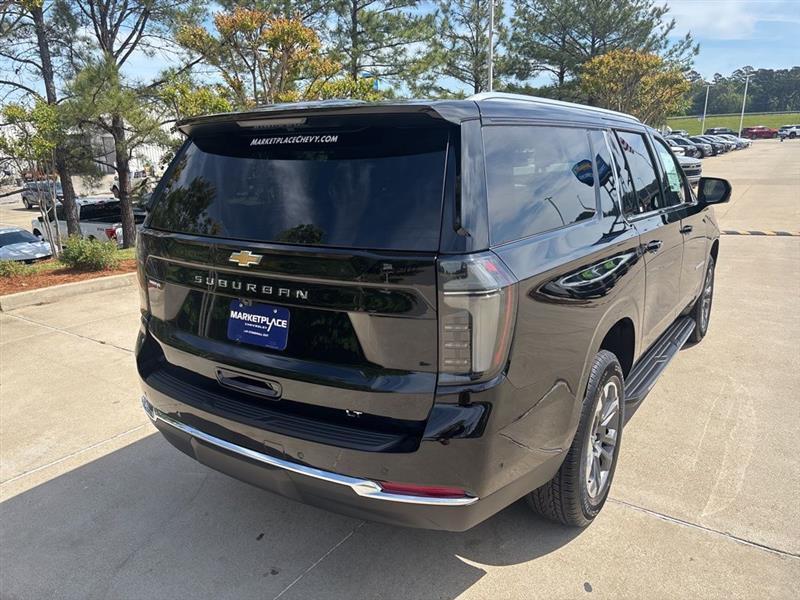 Chevrolet Suburban LT 2026