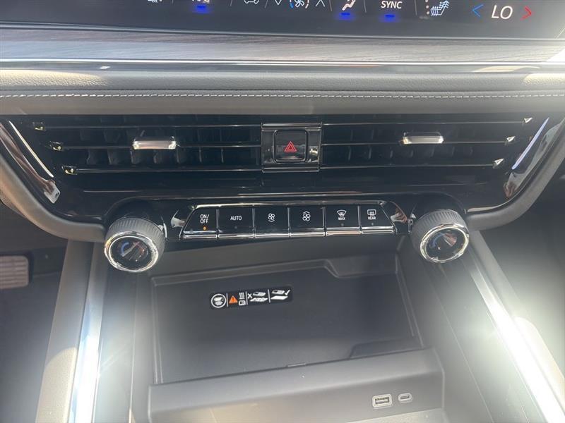 Chevrolet Suburban LT 2026