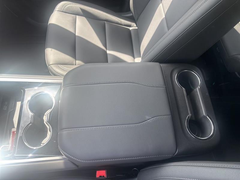 Chevrolet Suburban LT 2026