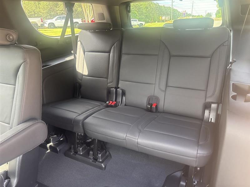 Chevrolet Suburban LT 2026