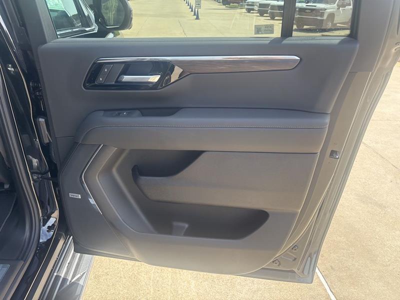 Chevrolet Suburban LT 2026