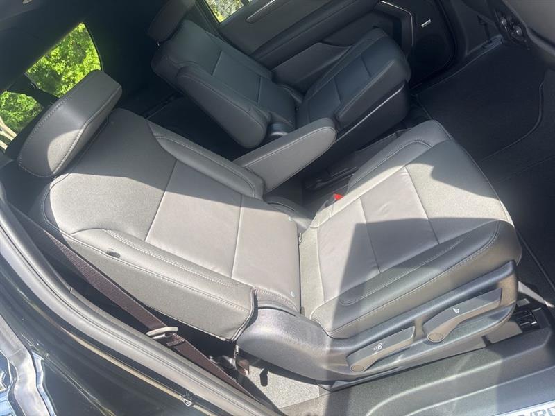 Chevrolet Suburban LT 2026