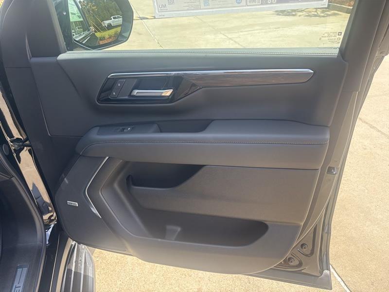 Chevrolet Suburban LT 2026