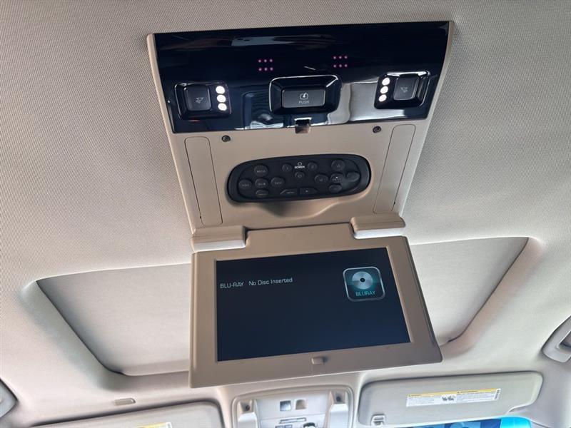 Chevrolet Suburban Premier 2WD 2018