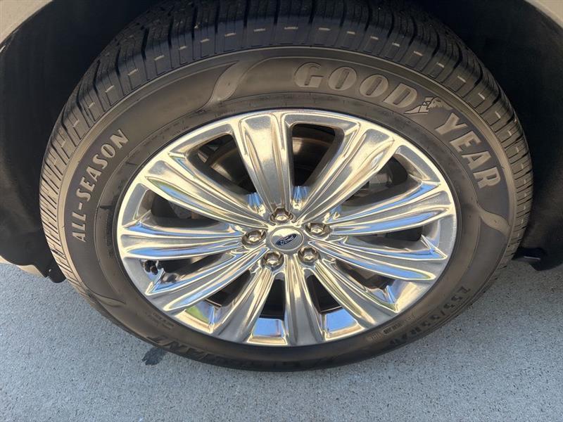 Ford Explorer Limited 2022