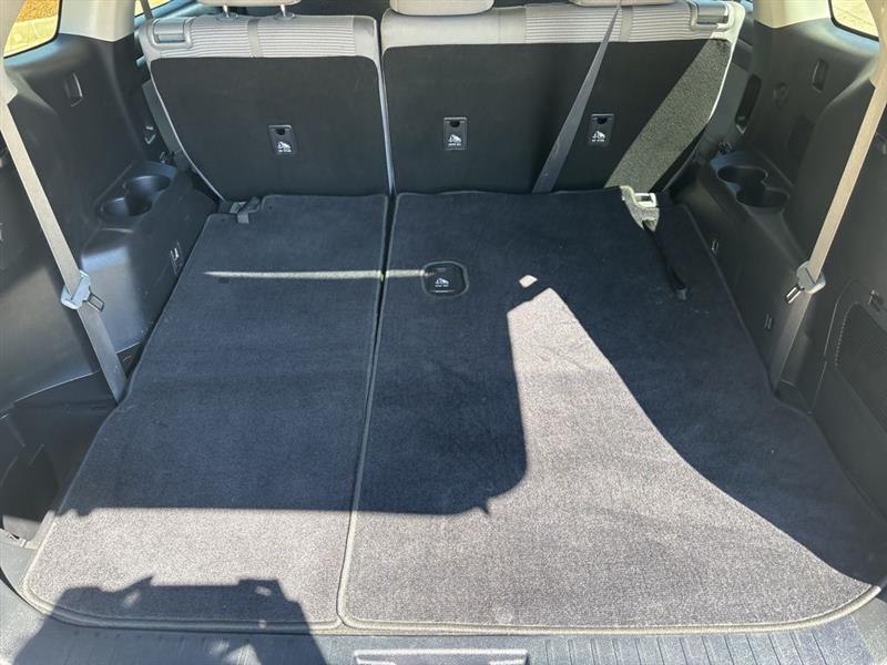 Toyota Highlander LE FWD V6 2021