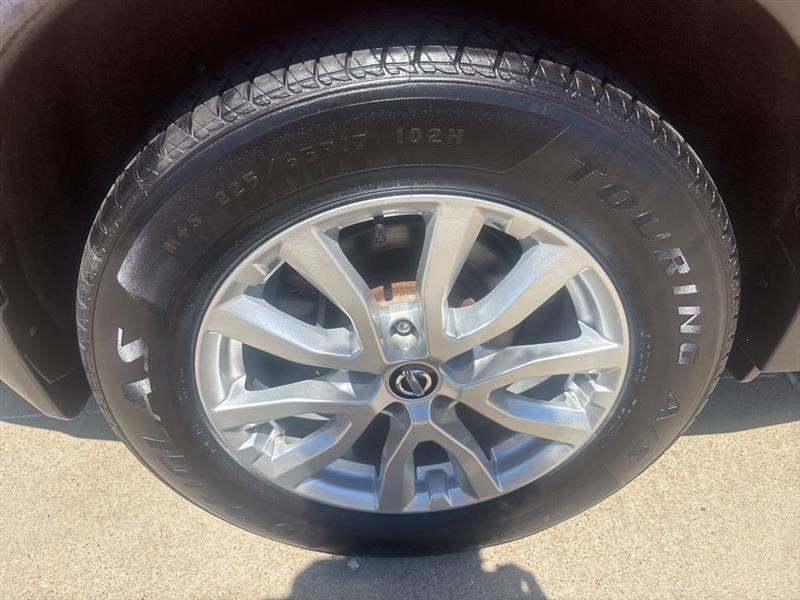 Nissan Rogue SV AWD 2017