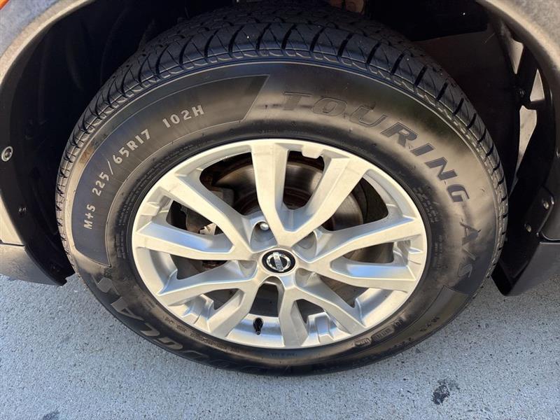 Nissan Rogue SV AWD 2017