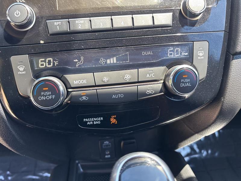 Nissan Rogue SV AWD 2017